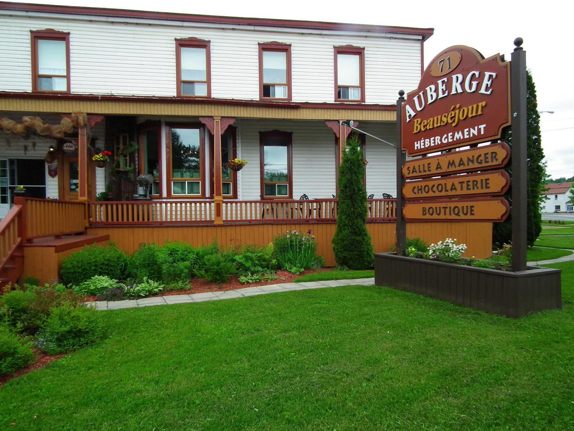 Auberge Beausejour Amqui Dış mekan fotoğraf